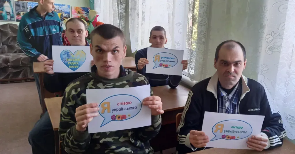 «Ви тепер йому ніхто». Як росіяни викрали підопічних інтернатів з окупованої Херсонщини і зробили їх заручниками