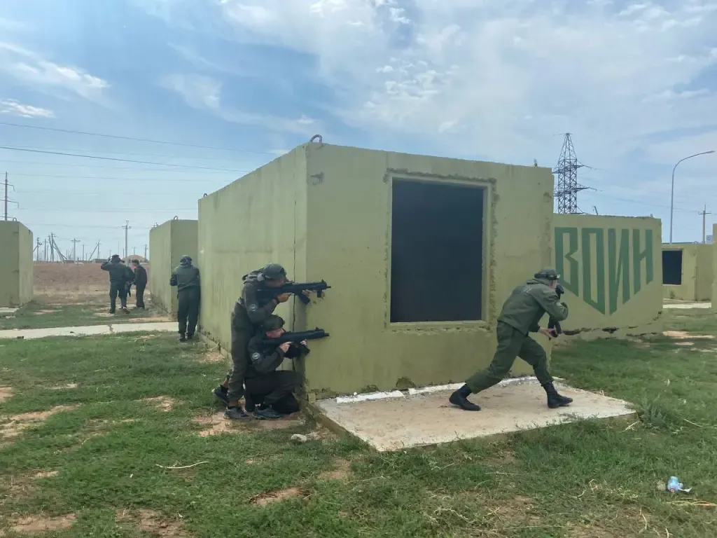 Окупанти примушують дітей на Херсонщині до «патріотичних» заходів замість відпочинку
