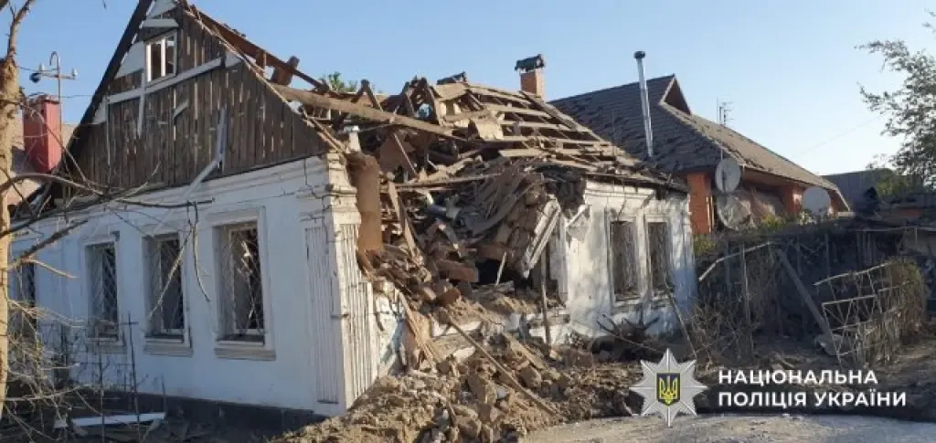 Російські обстріли на Херсонщині: загиблий і 16 поранених, серед них поліцейські