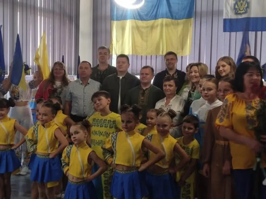 У Миколаєві організували святковий концерт для переселенців з Херсонщини