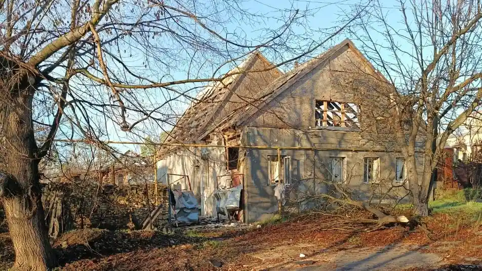 Артилерійський обстріл у Білозерці на Херсонщині: двоє постраждалих