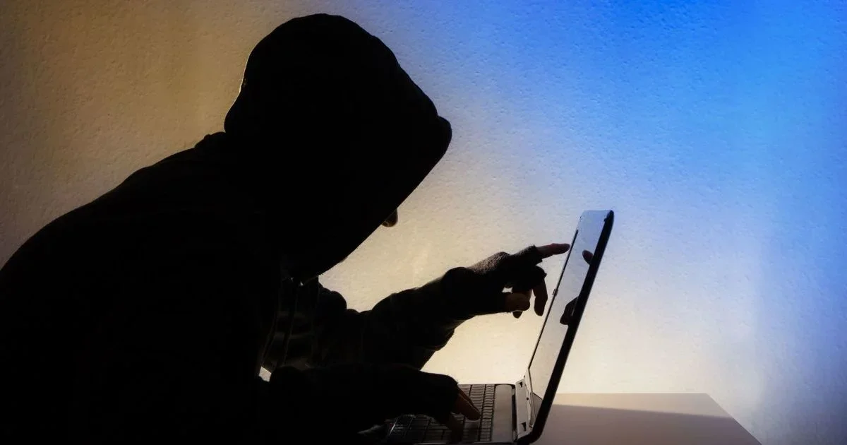 Романтичні шахраї: як херсонці втратили понад 45 тисяч через інтернет-аферистів