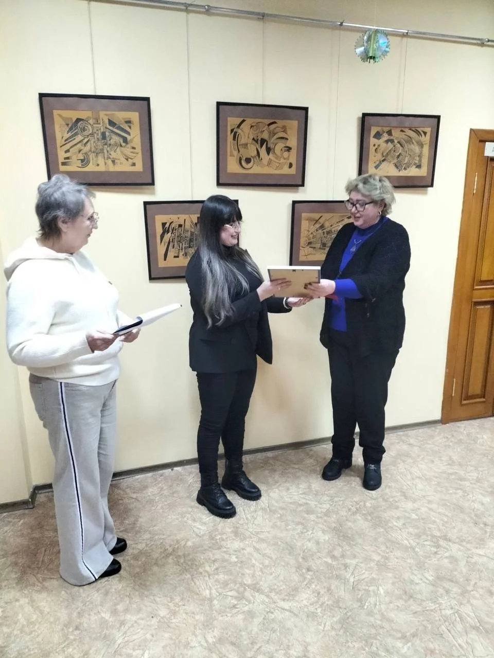 Виставка Валерії Гуран у Херсоні: мистецтво як акт надії під час війни