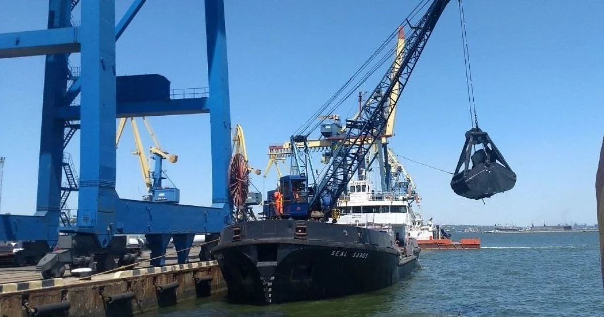 Мінекономіки окреслило межі приватизації в портах: ключові елеватори залишаються у держави