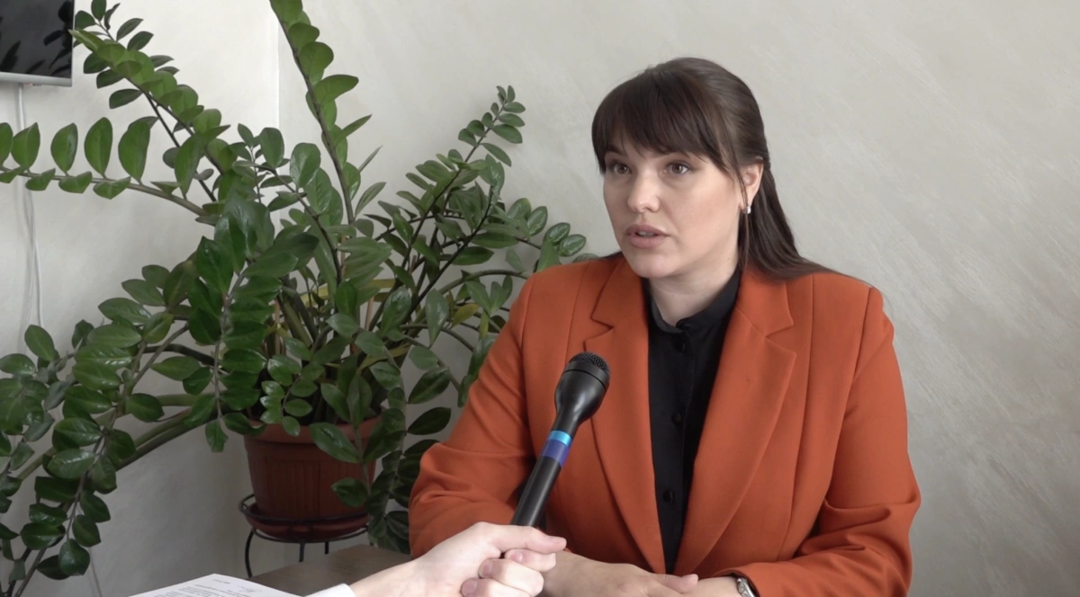 На Донеччині повідомлено про підозру колаборантці, яка очолювала окупаційне міністерство