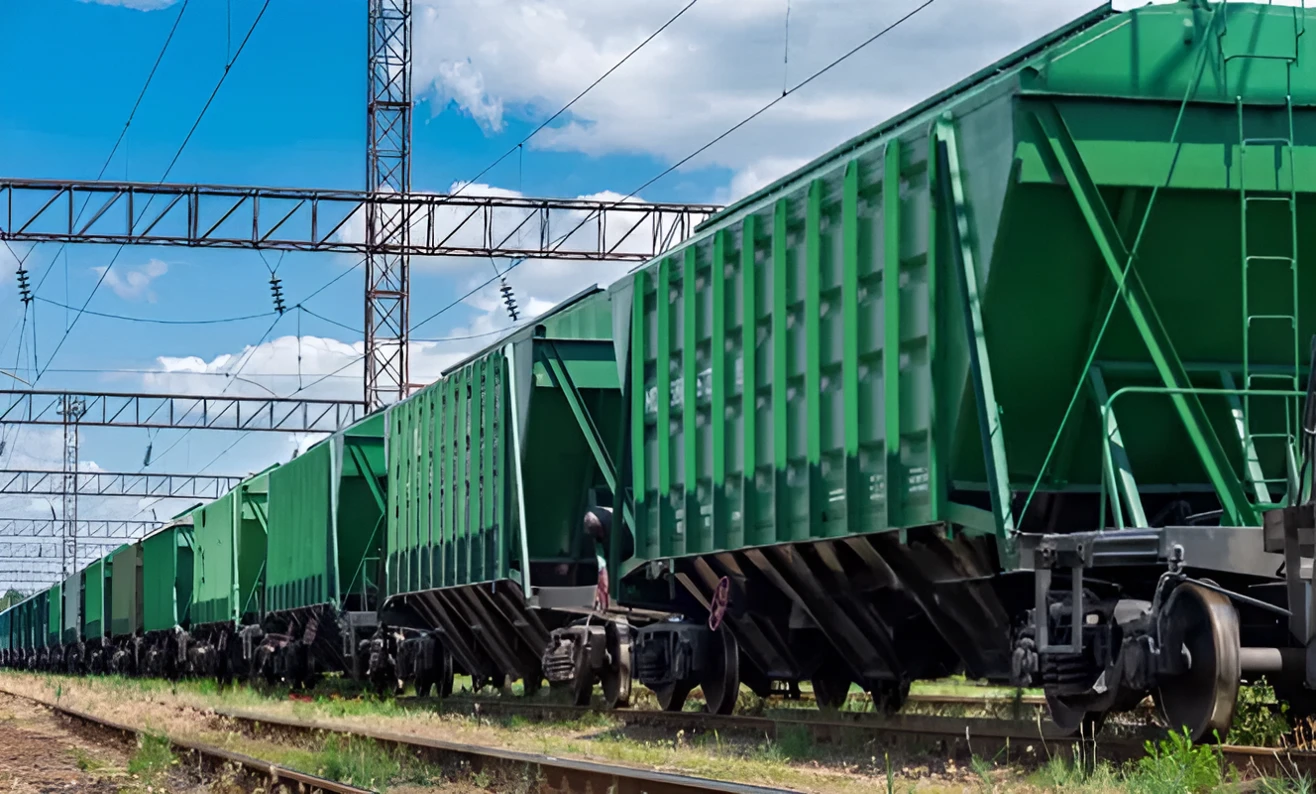 Аграрії звільняють елеватори перед новим врожаєм
